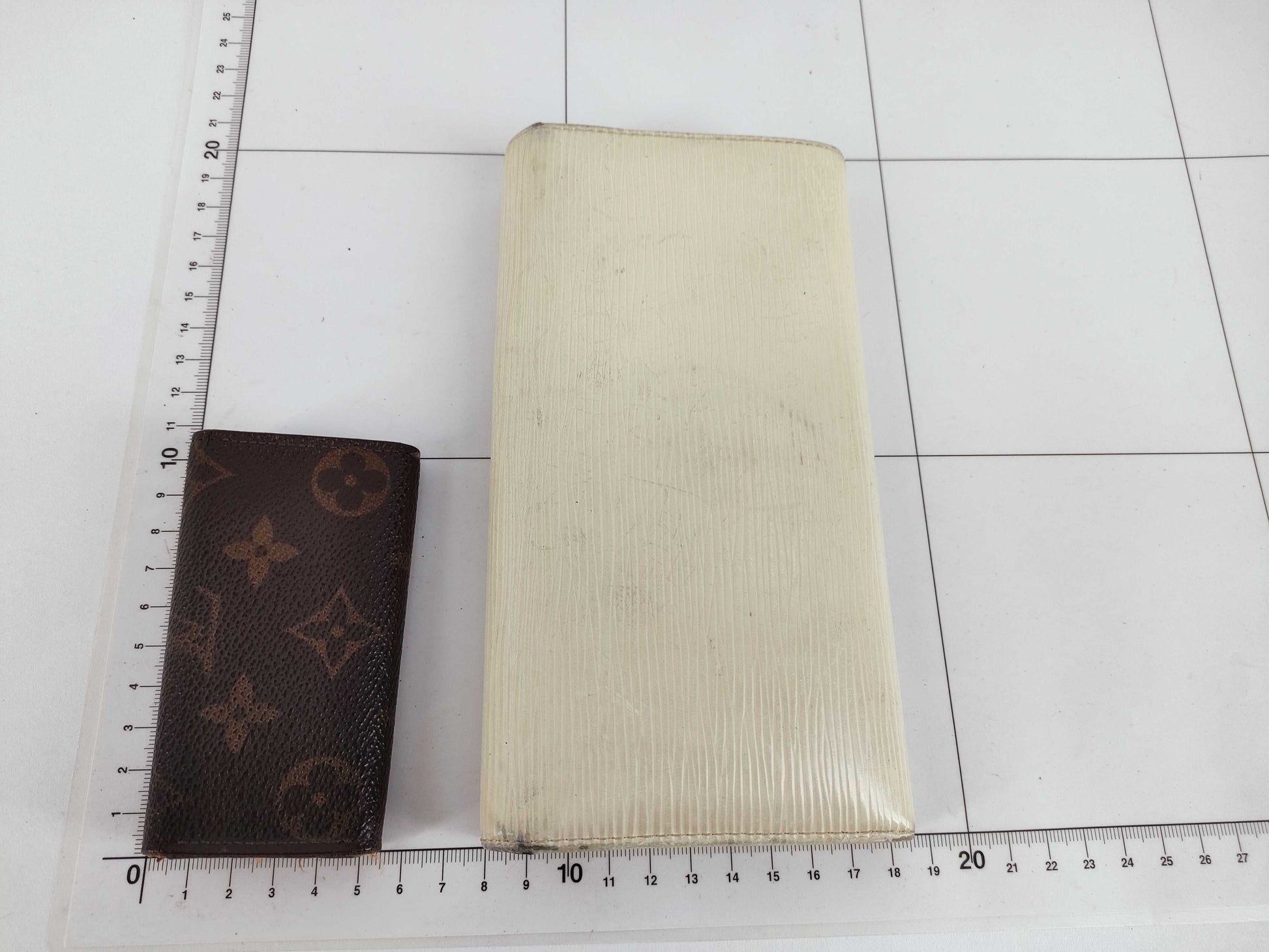 LOUIS VUITTON Monogram Wallet 4-Piece Set