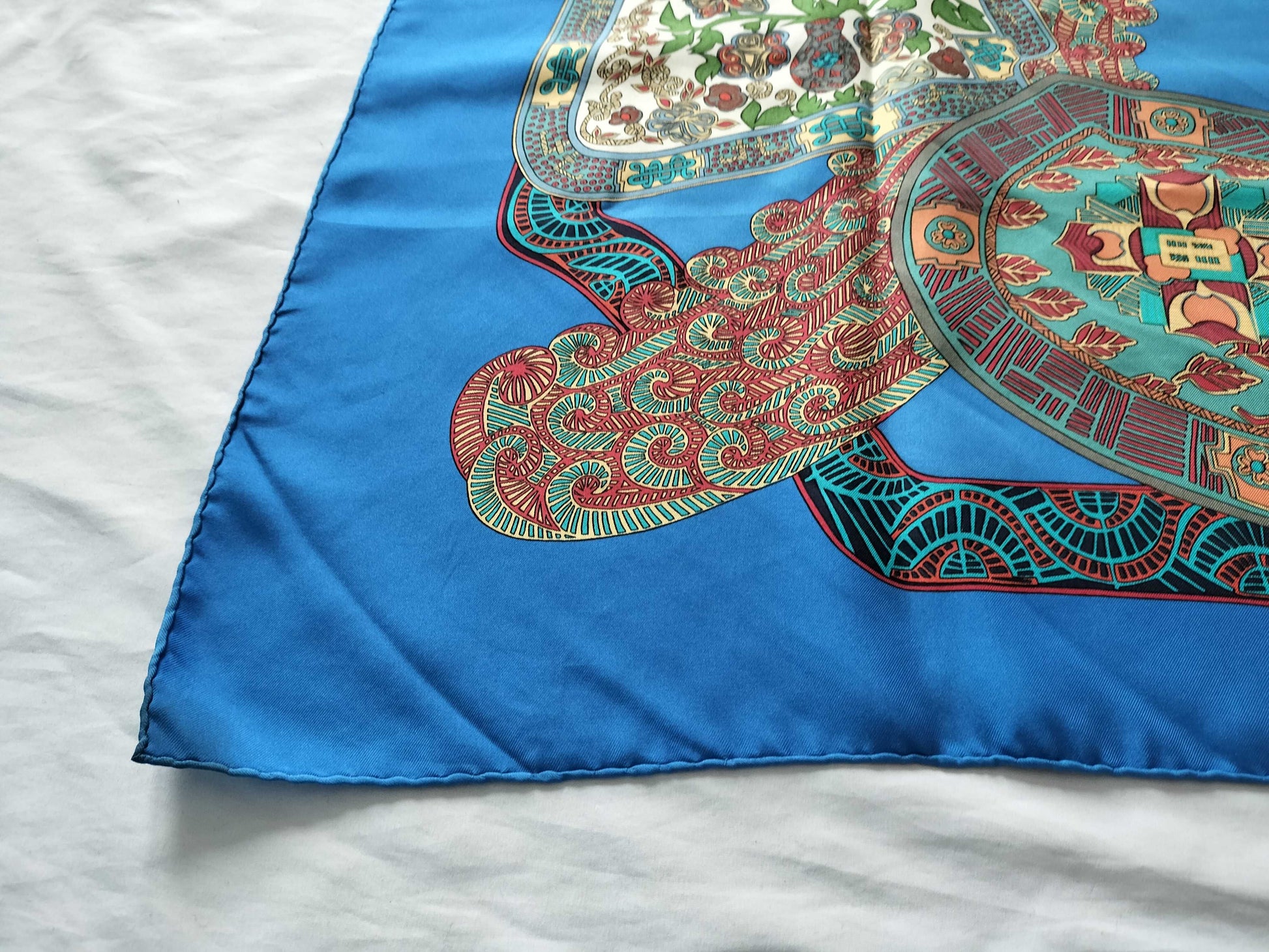 HERMES Carre 90 Scarf