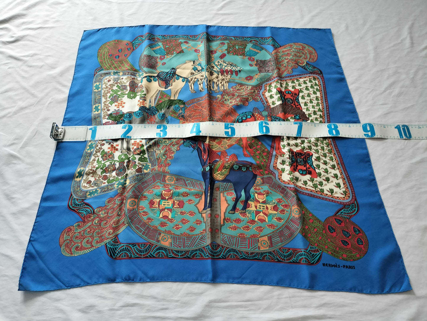 HERMES Carre 90 Scarf