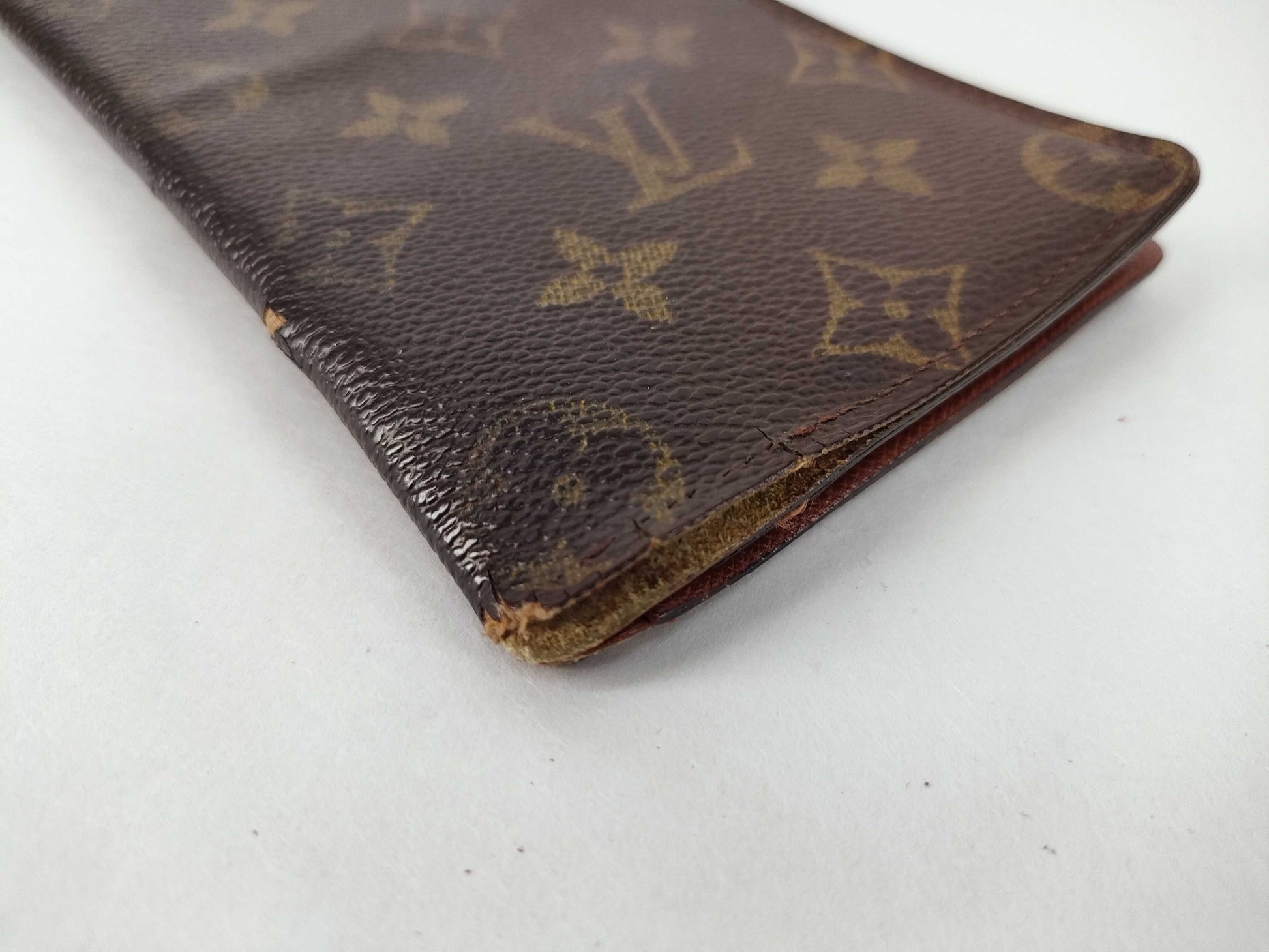 LOUIS VUITTON Monogram Wallet Set