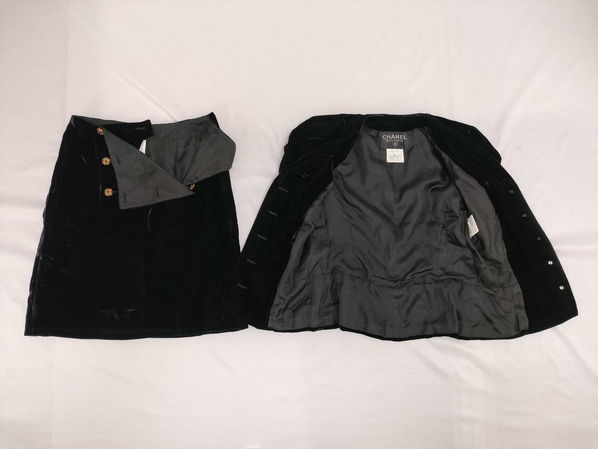CHANEL 96A Biscuit Velvet Gribois Other Apparel