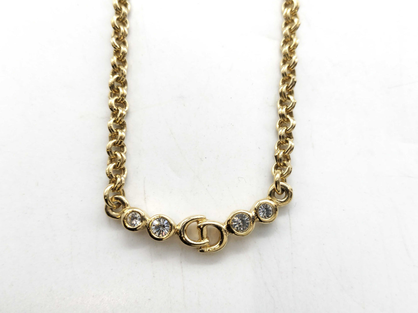 Dior logo necklace necklace