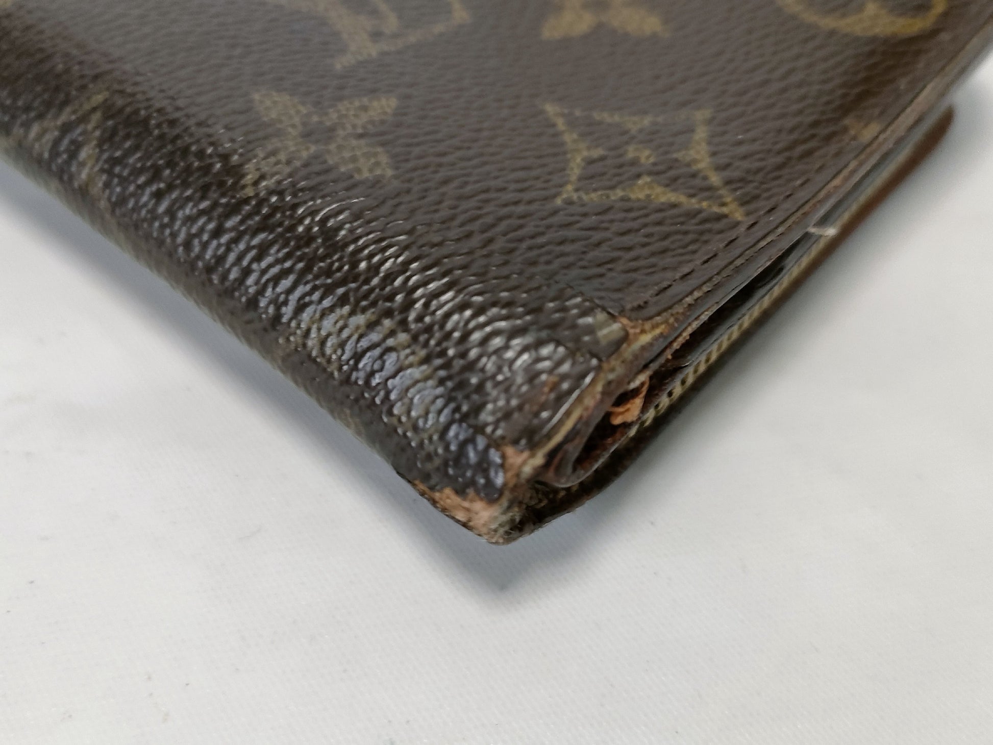 LOUIS VUITTON Multicle Compact Zip Wallet/Key Case Set
