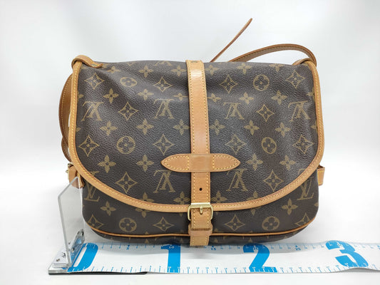 LOUIS VUITTON Monogram M42256 Saumur 30 Shoulder Bag