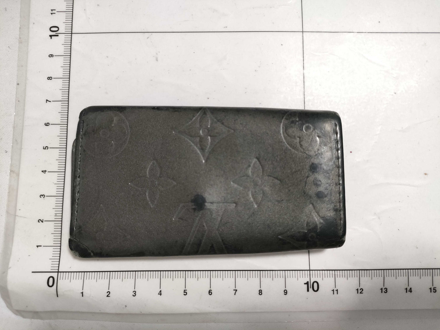 LOUIS VUITTON Monogram Matte Matte Murtikle 4-String Key Case / Keychain