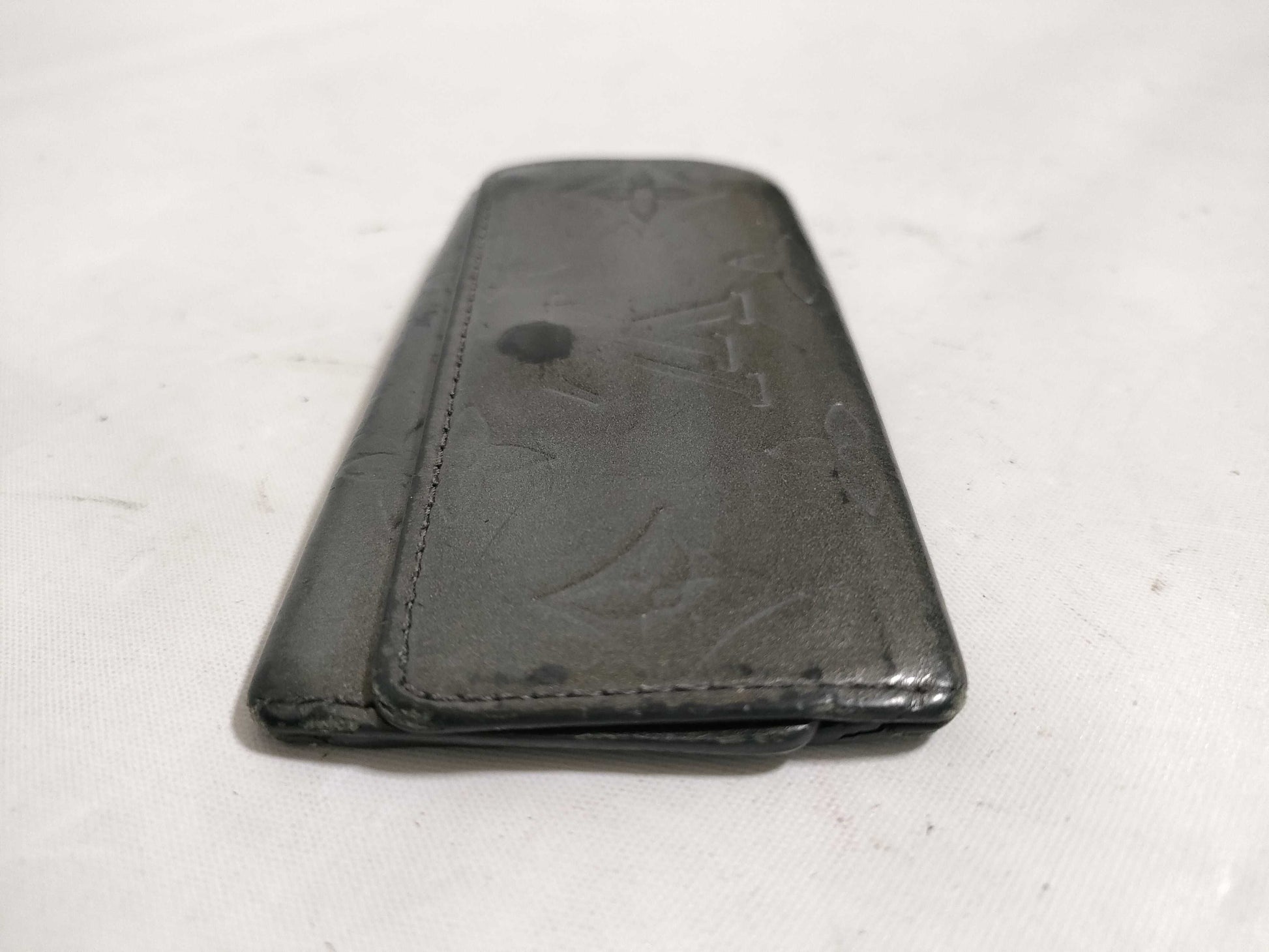 LOUIS VUITTON Monogram Matte Matte Murtikle 4-String Key Case / Keychain