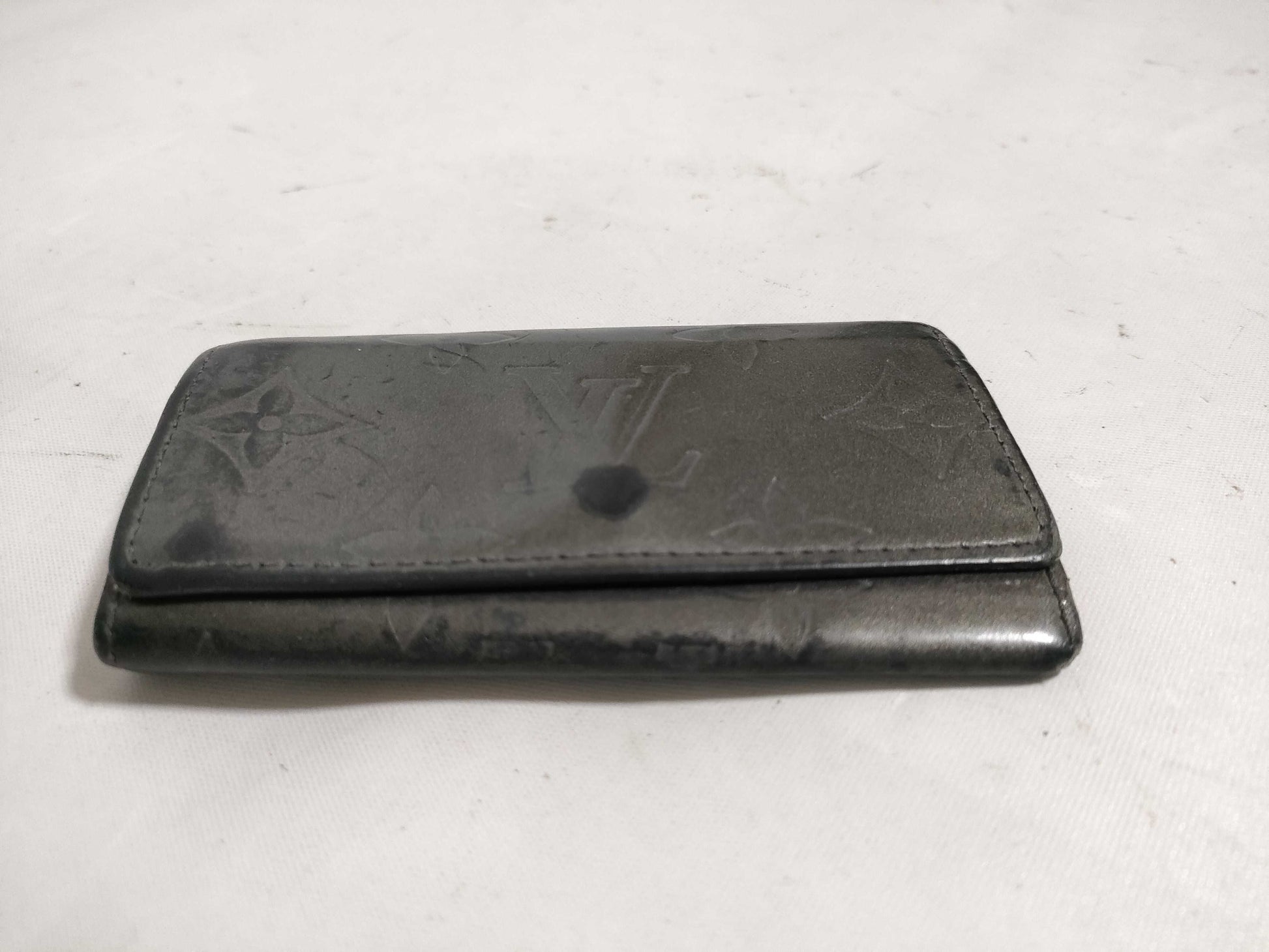 LOUIS VUITTON Monogram Matte Matte Murtikle 4-String Key Case / Keychain