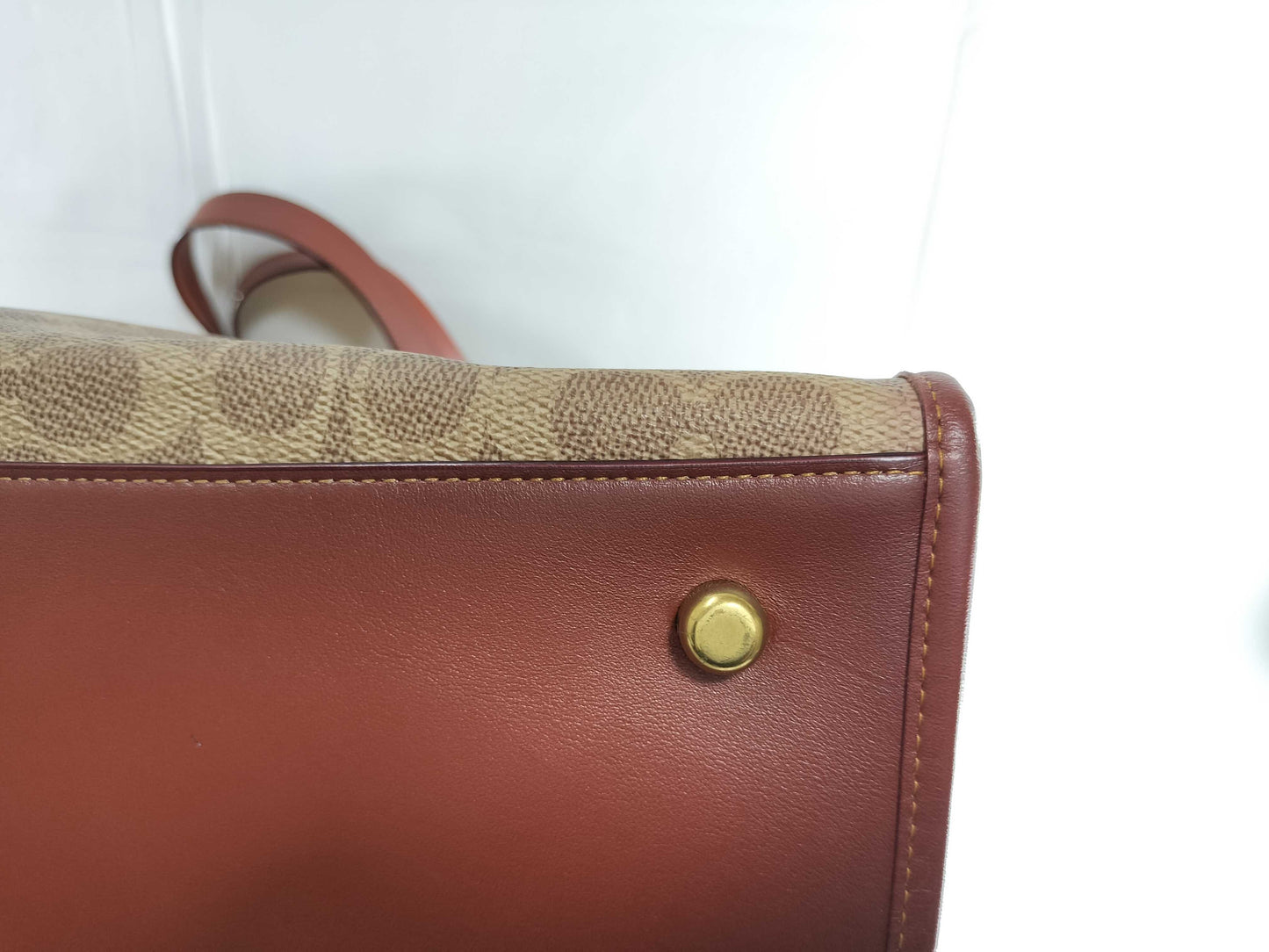 COACH Signature C0768 Tote Bag