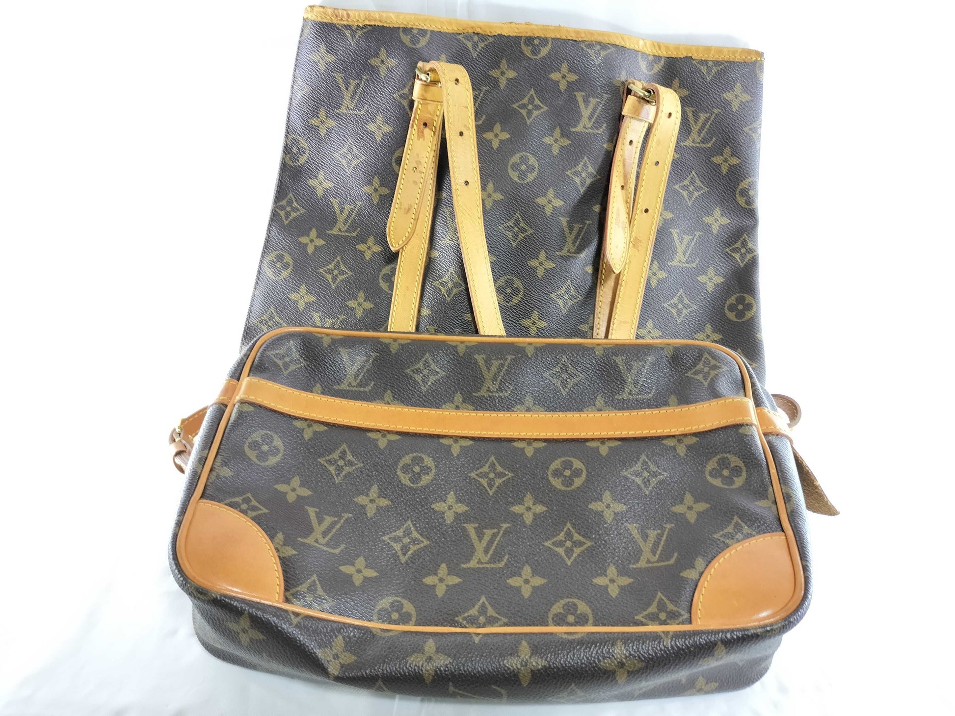 LOUIS VUITTON Monogram Danube and 4 other shoulder bags