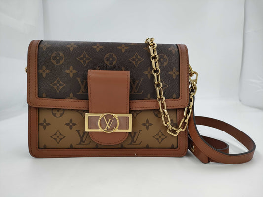LOUIS VUITTON Monogram Dauphine MM Shoulder Bag