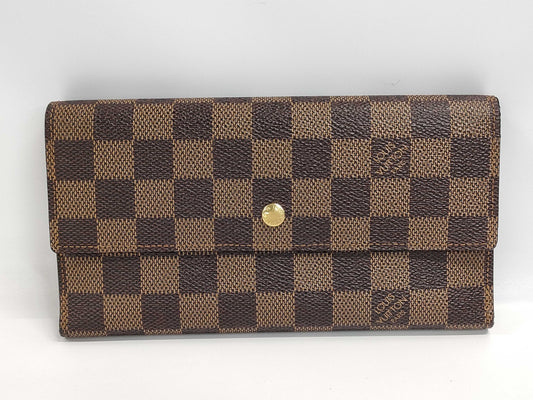 LOUIS VUITTON Damier N61217 Portefeuille International Wallet