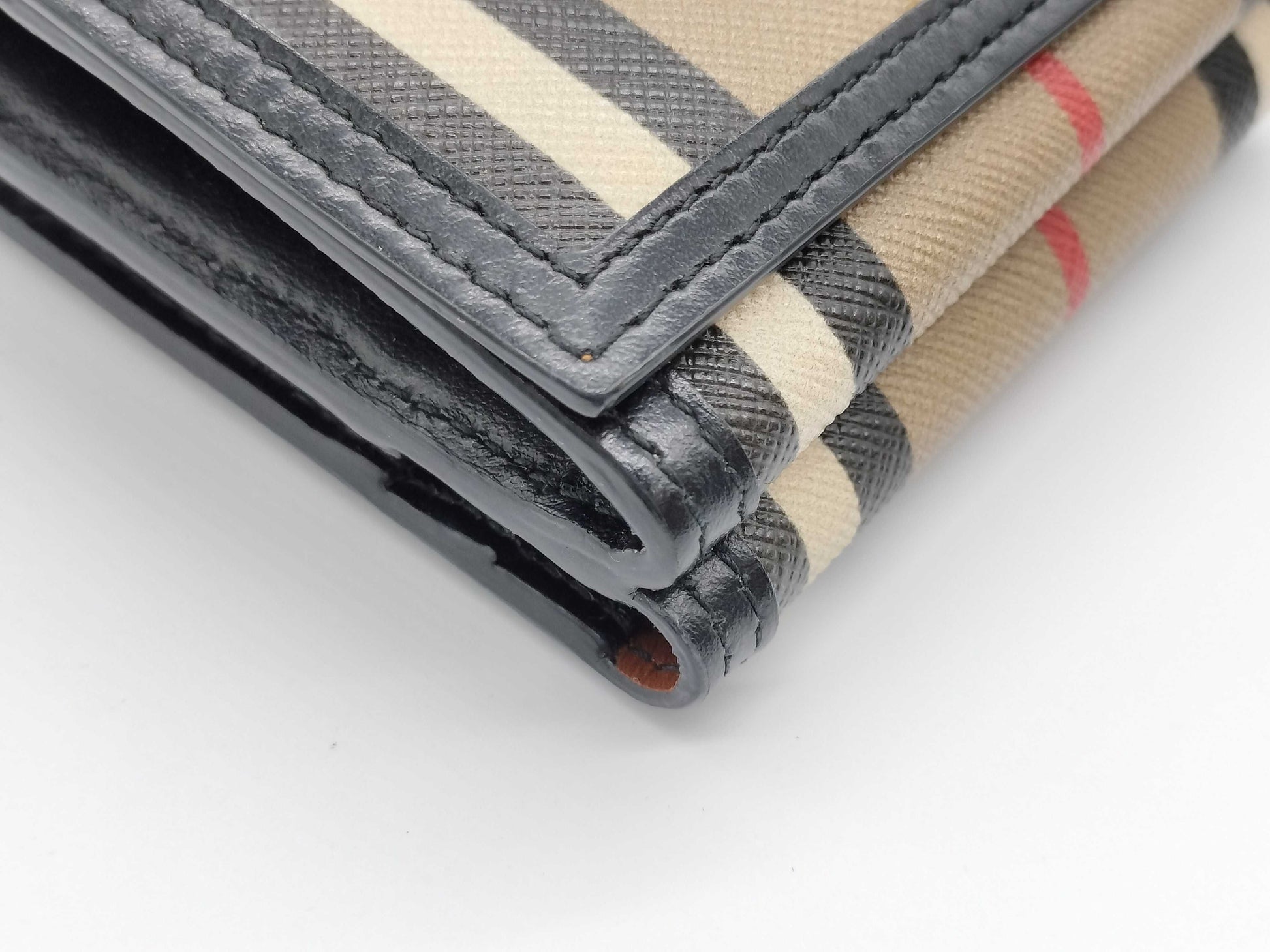 BURBERRY NOVA Compact Wallet