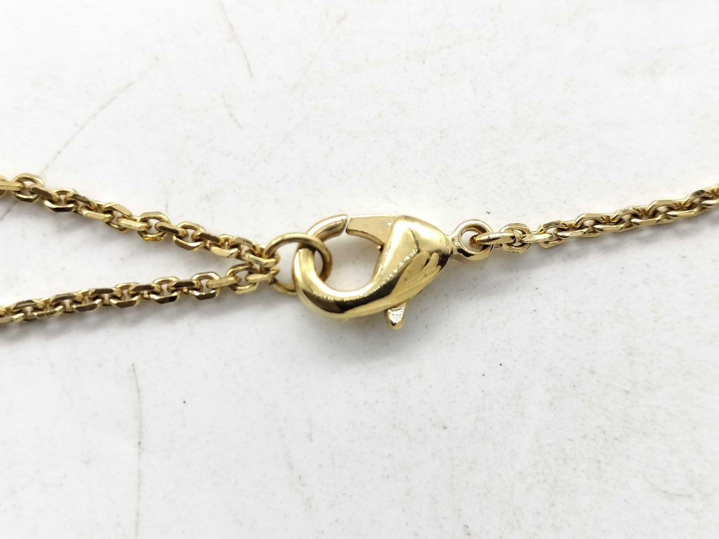Dior logo necklace necklace
