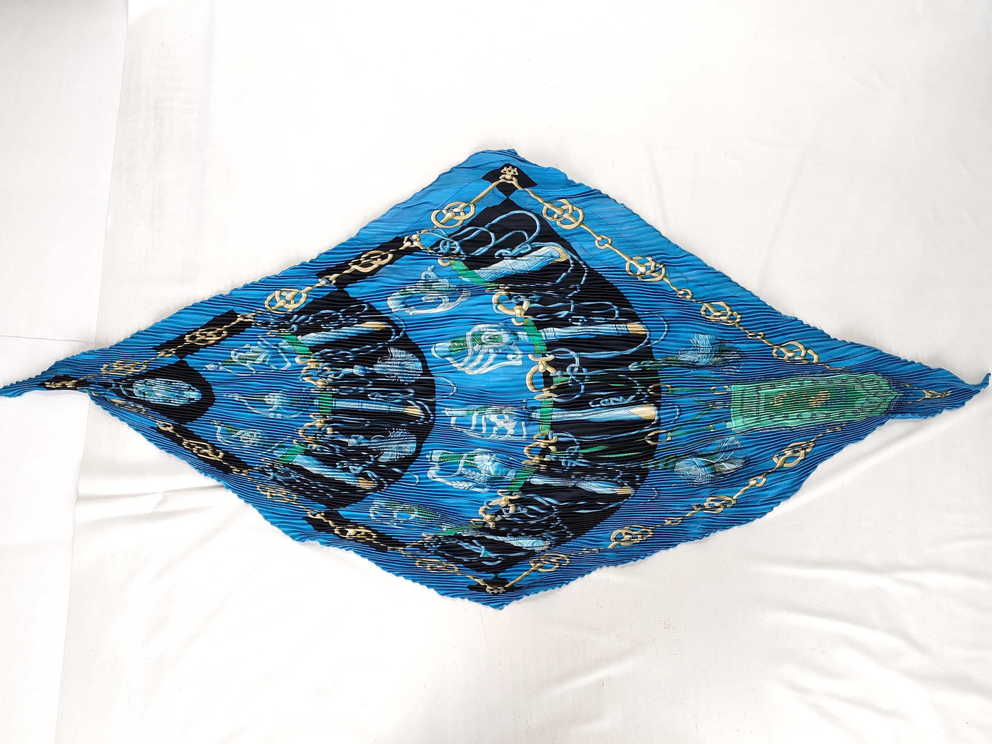 HERMES Carre Carre 90/Pleated/Cricketis Scarf