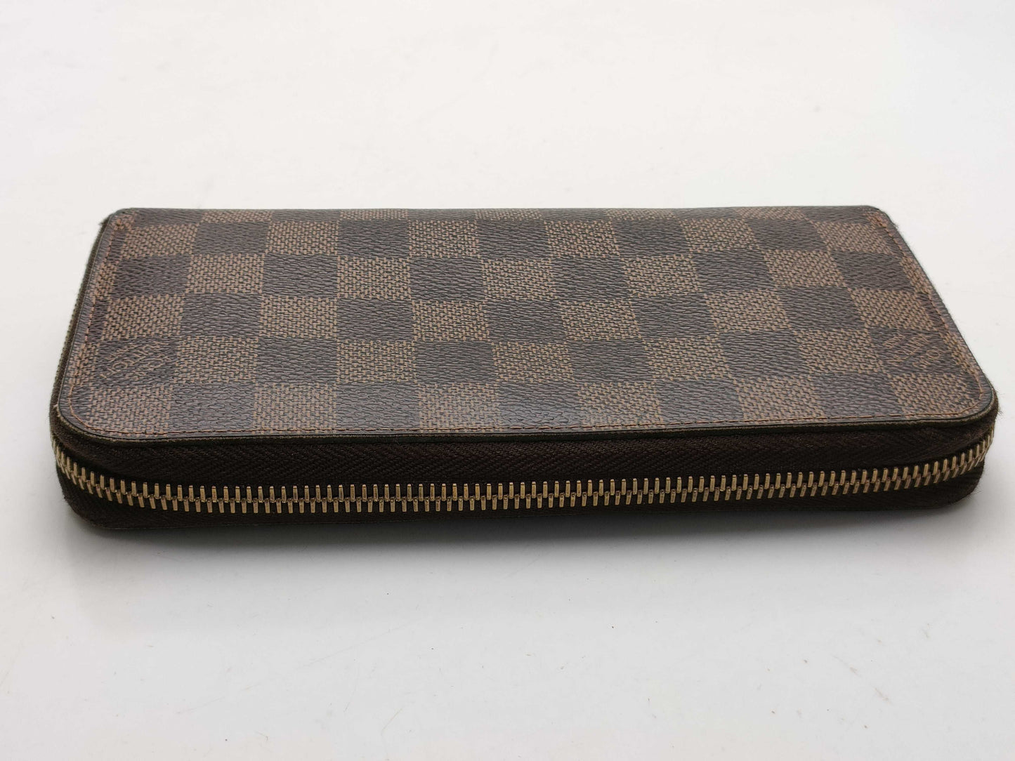 LOUIS VUITTON Damier Zippy Wallet Wallet