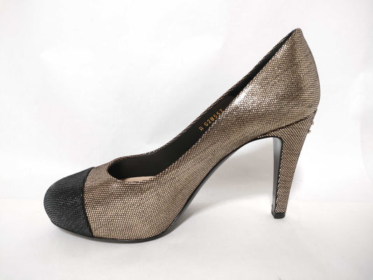 CHANEL Heel Coco Mark Pumps
