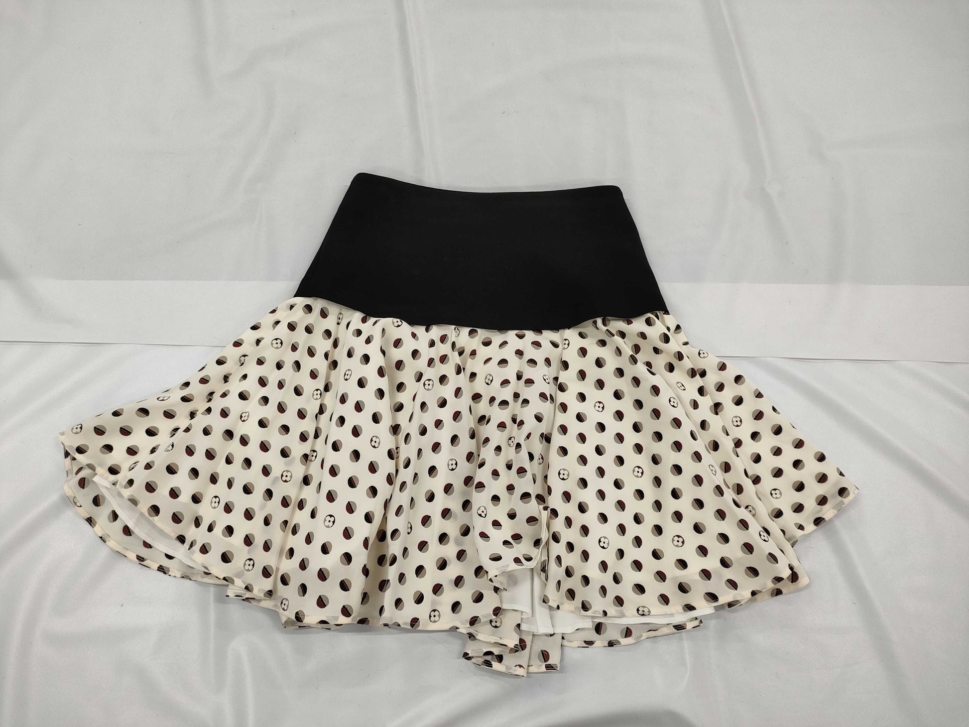 LOUIS VUITTON Skirt Skirt