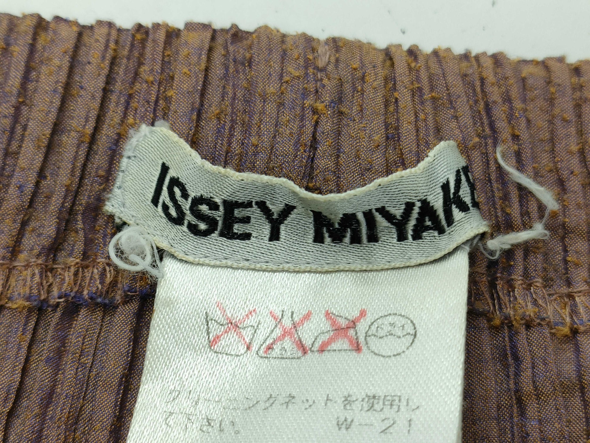 ISSEY MIYAKE Pants Pants