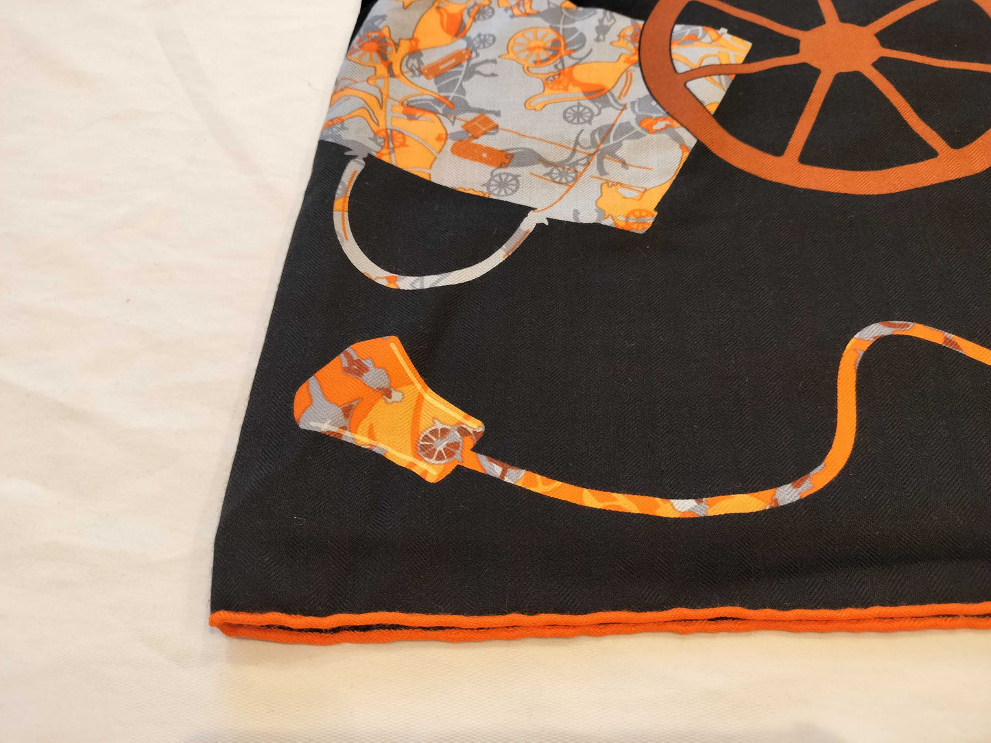 HERMES Kelly en Caleche 140 Scarf