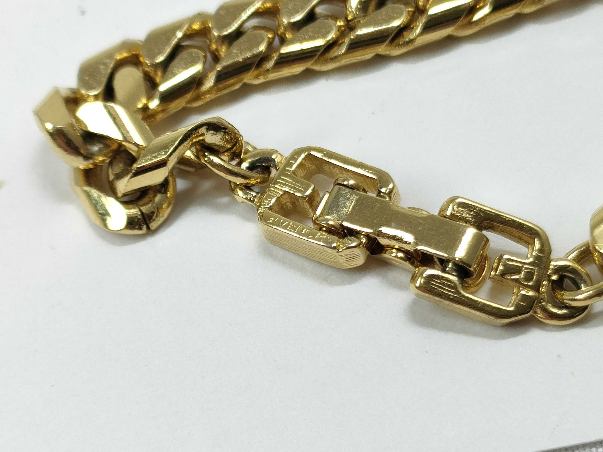 GIVENCHY Curb Chain Bracelet/Bangle
