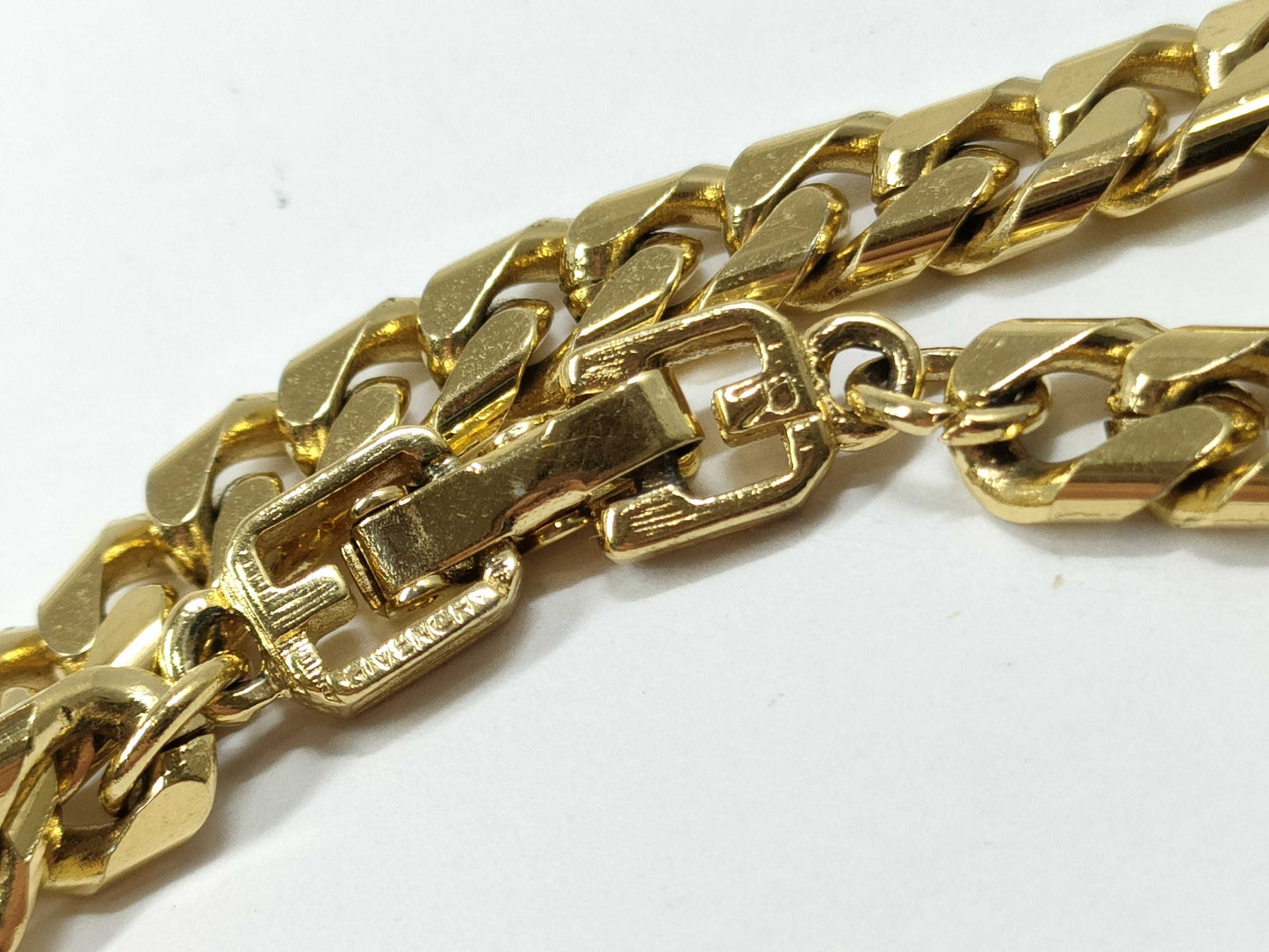 GIVENCHY Curb Chain Bracelet/Bangle