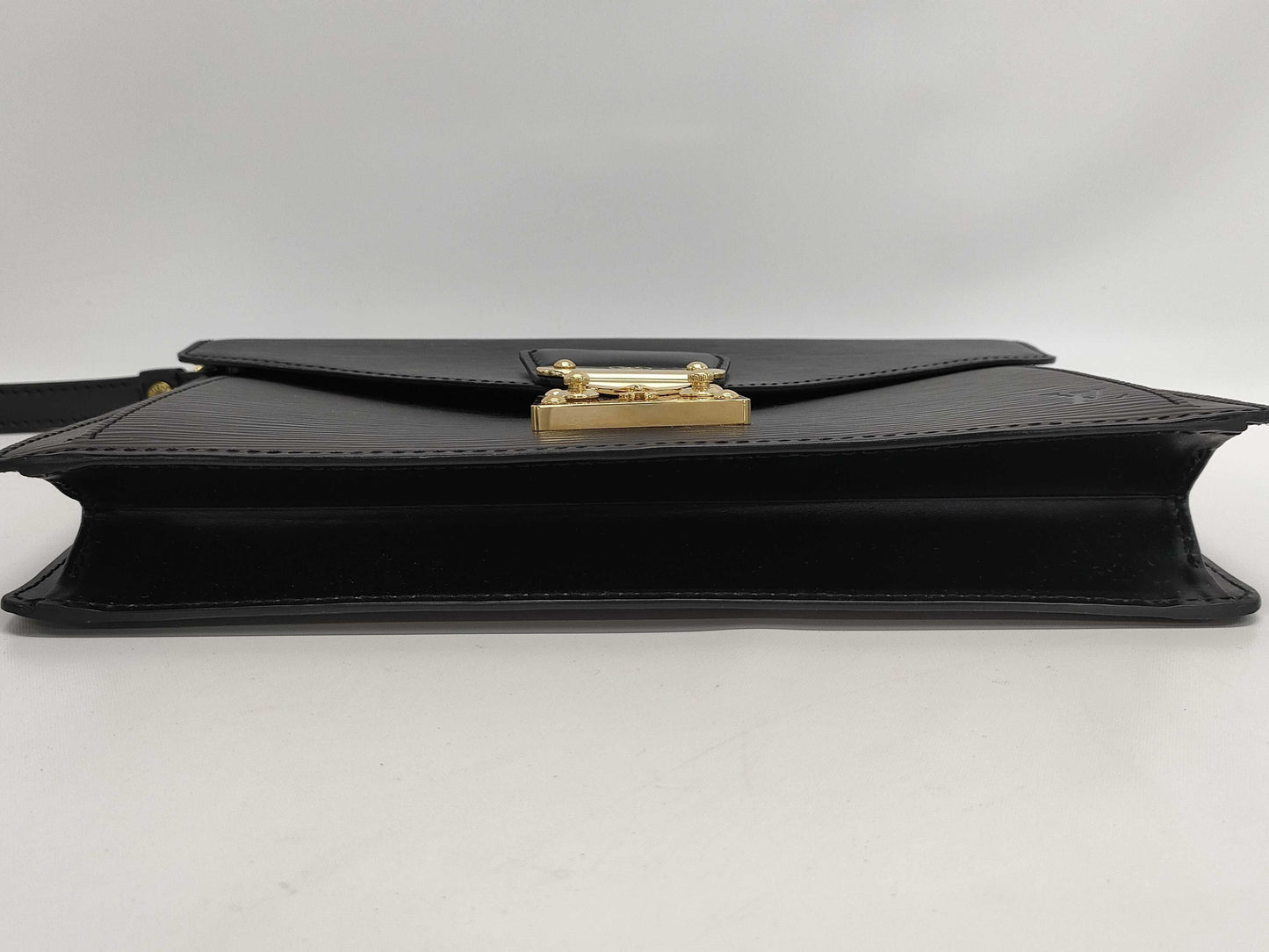 LOUIS VUITTON Epi Second Bag