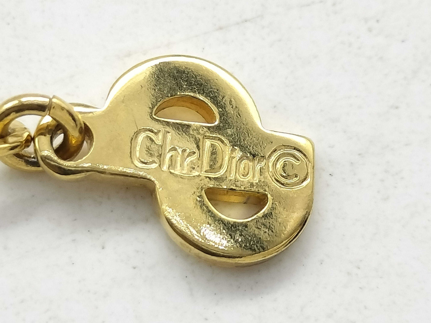 Dior logo necklace necklace