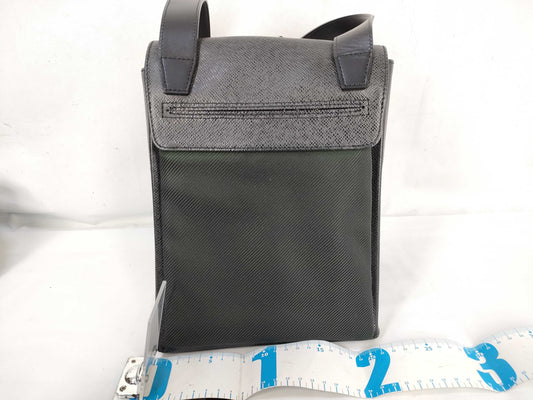 LOUIS VUITTON Taiga Saratov Shoulder Bag
