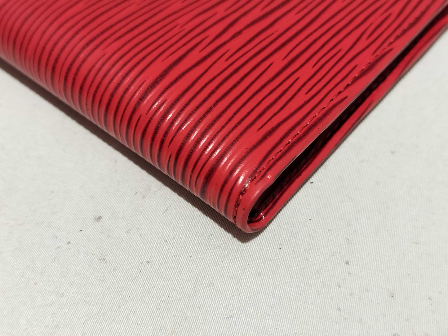 LOUIS VUITTON Epi Portefeuille Marco Bifold Wallet