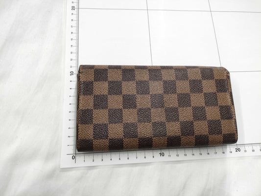 LOUIS VUITTON Damier Portefeuille Sarah Wallet