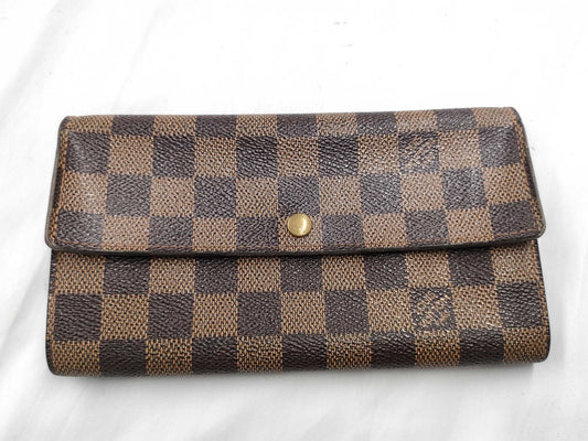 LOUIS VUITTON Damier Portefeuille Sarah Wallet