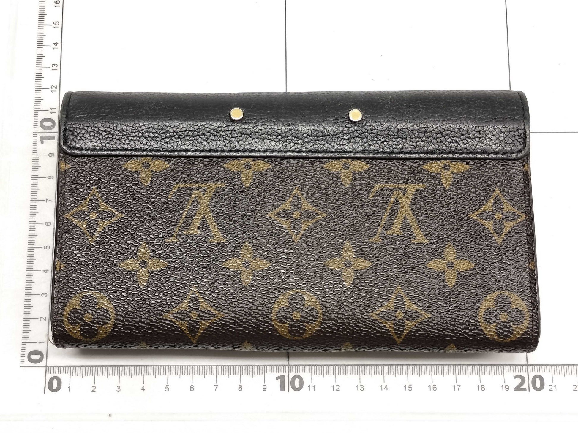 LOUIS VUITTON Wallet Portefeuille Pallas Wallet