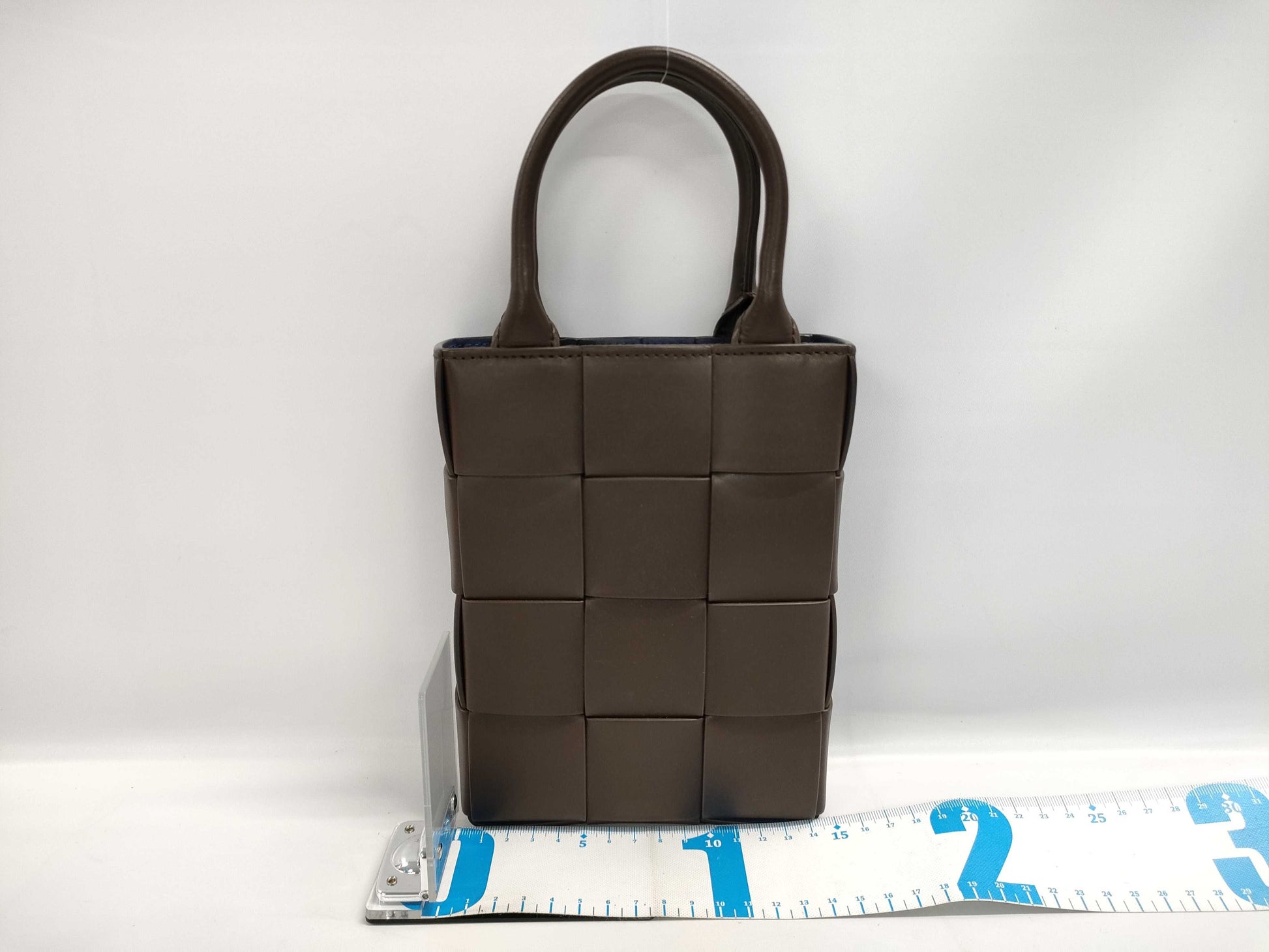 BOTTEGA VENETA Intrecciato Maxi Intrecciato 2-Way Bag Handbag