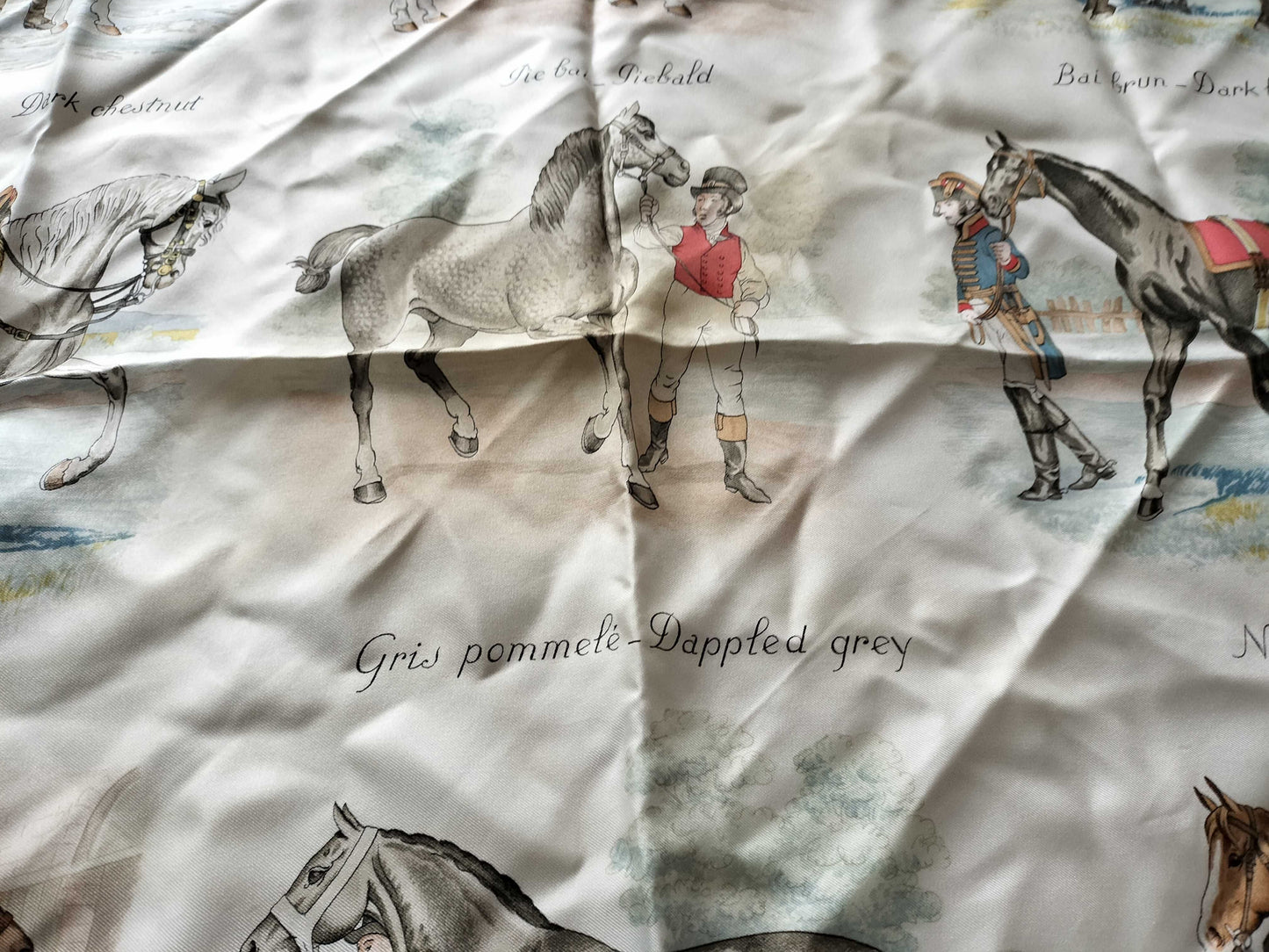HERMES Carre 90 Scarf