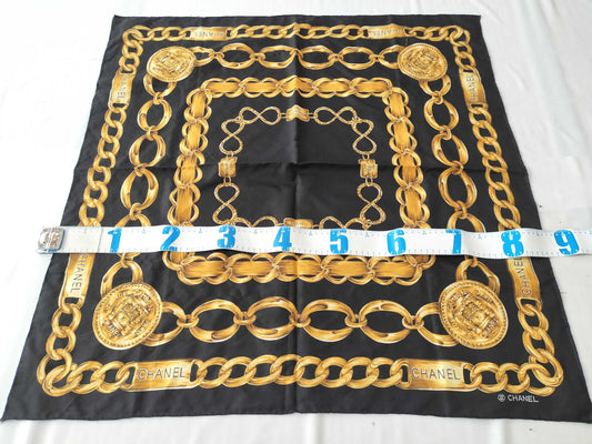 CHANEL 31 RUE CAMBON Scarf
