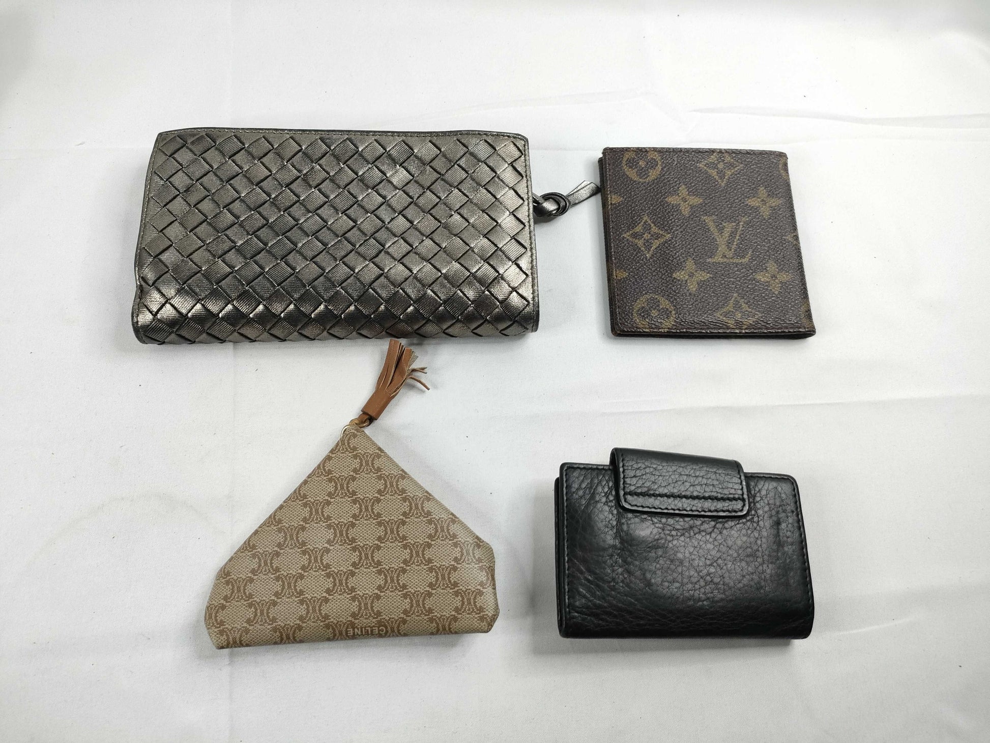 LOUIS VUITTON Monogram Wallet Set of 4