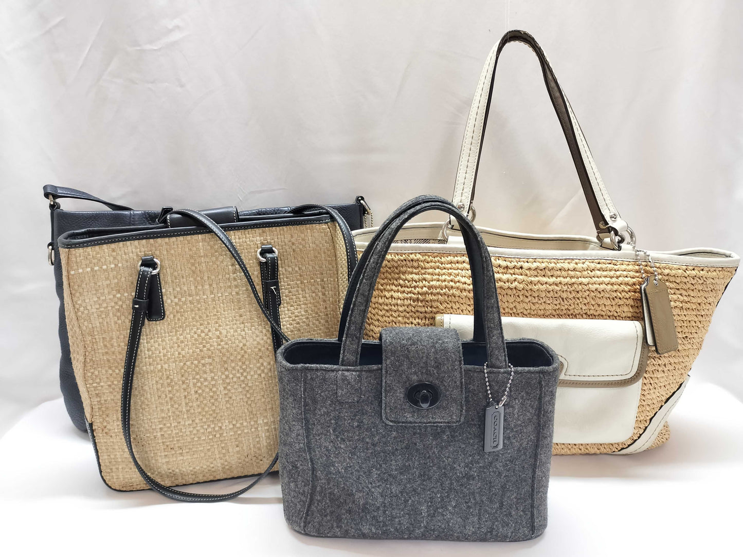 COACH Basket/Canvas Bag *4 Shoulder Bag