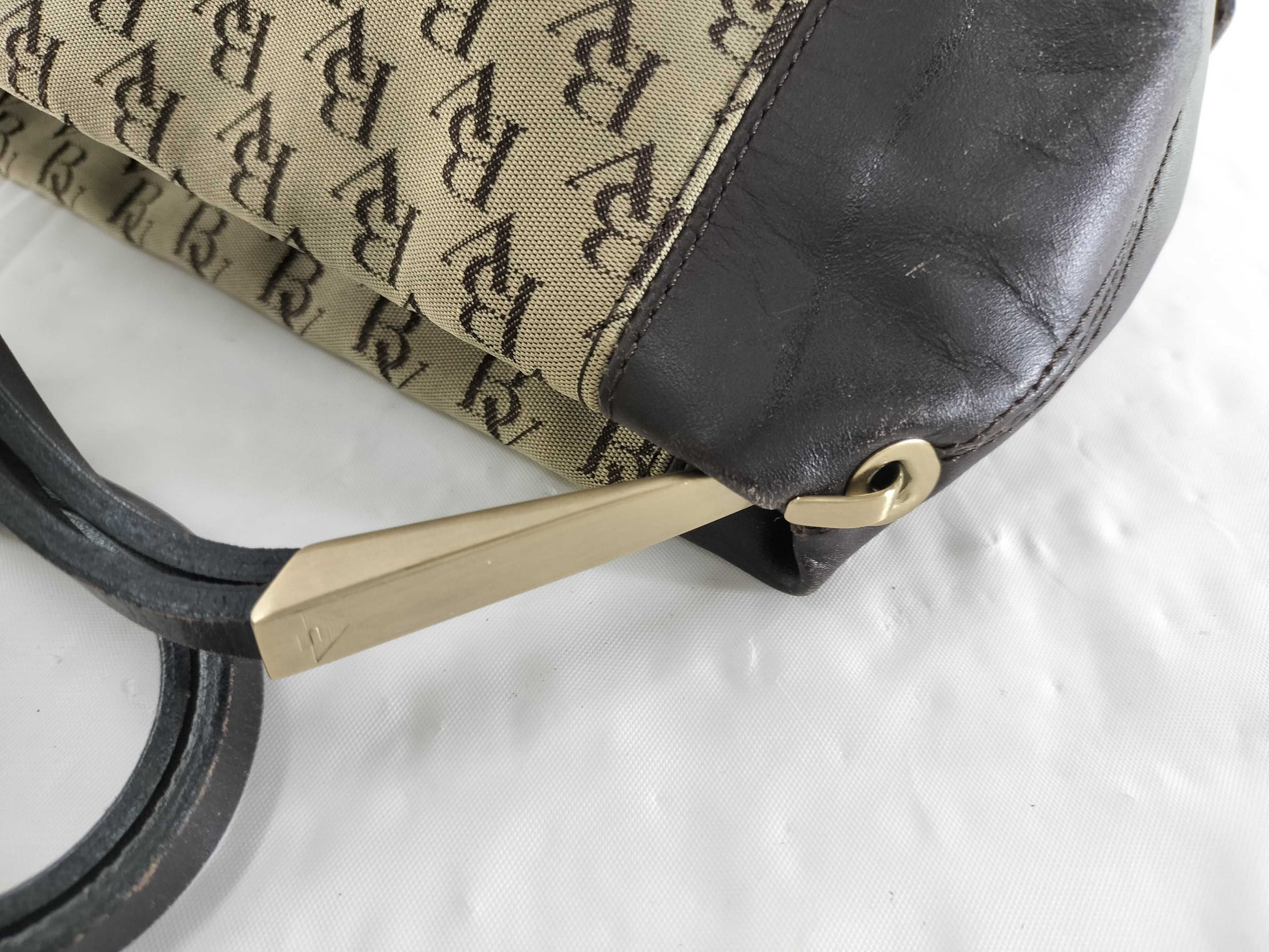 BOTTEGA VENETA logo one-shoulder shoulder bag