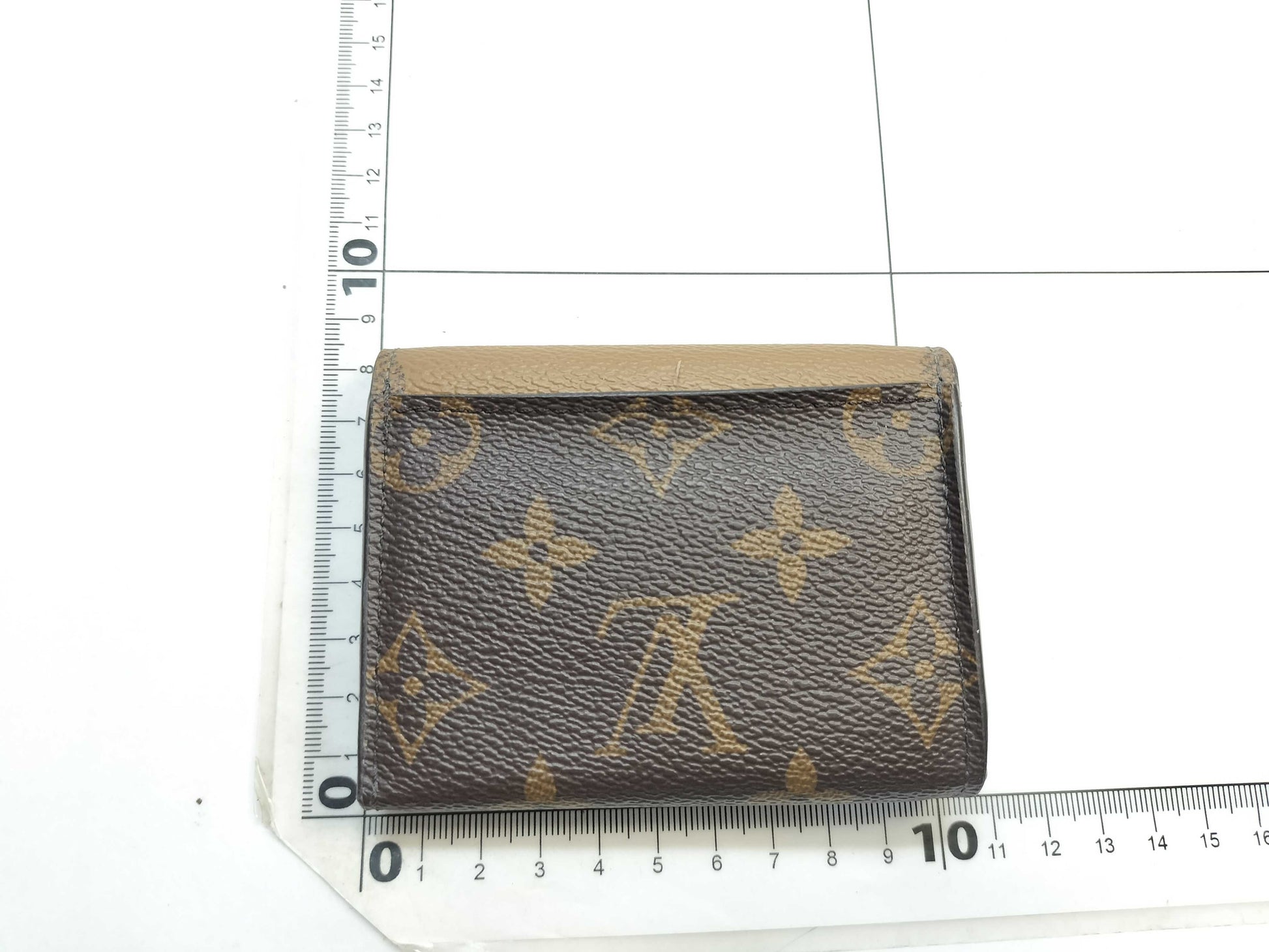 LOUIS VUITTON Empreinte Sarah Long Wallet