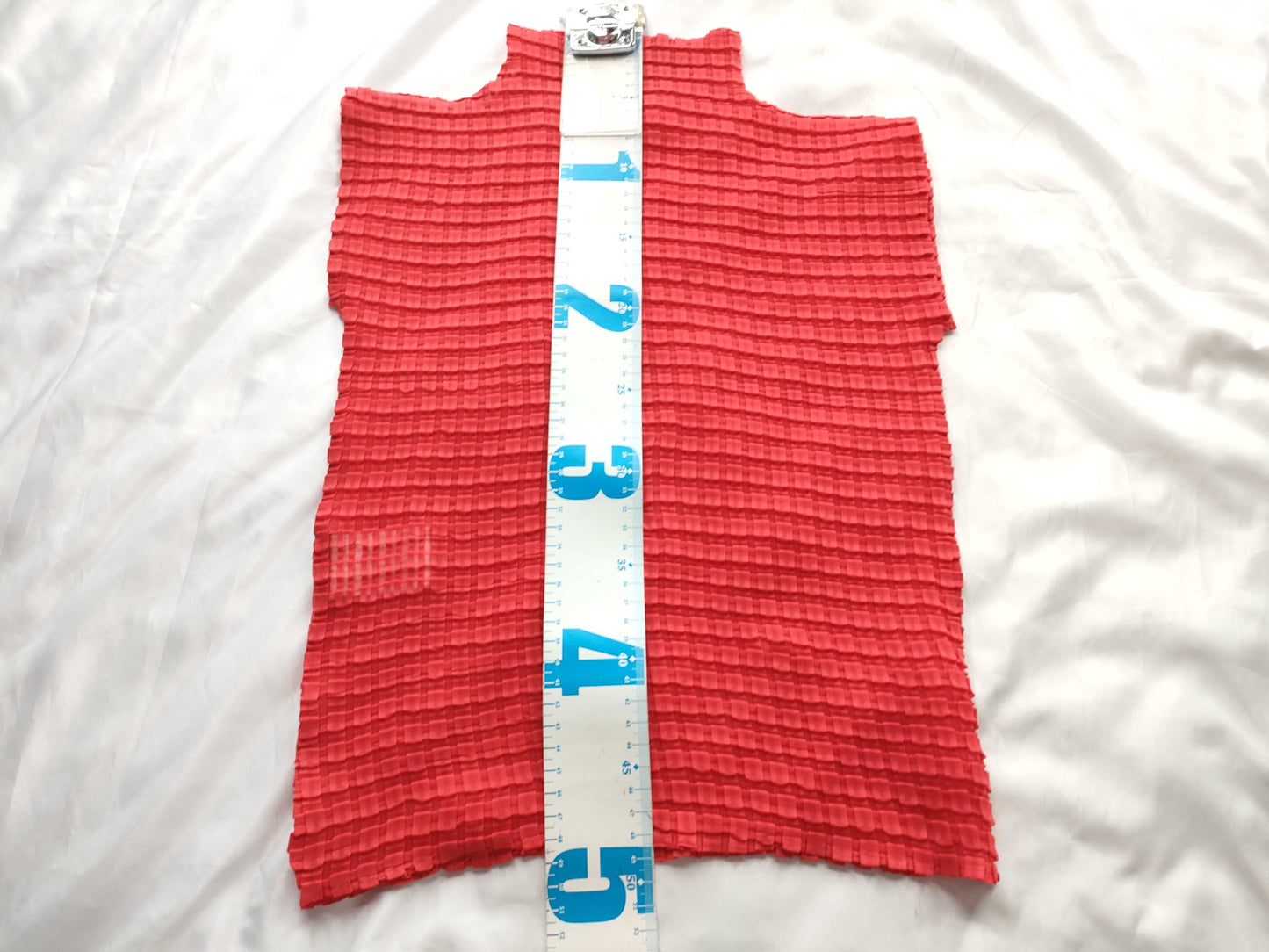 ISSEY MIYAKE sleeveless red top