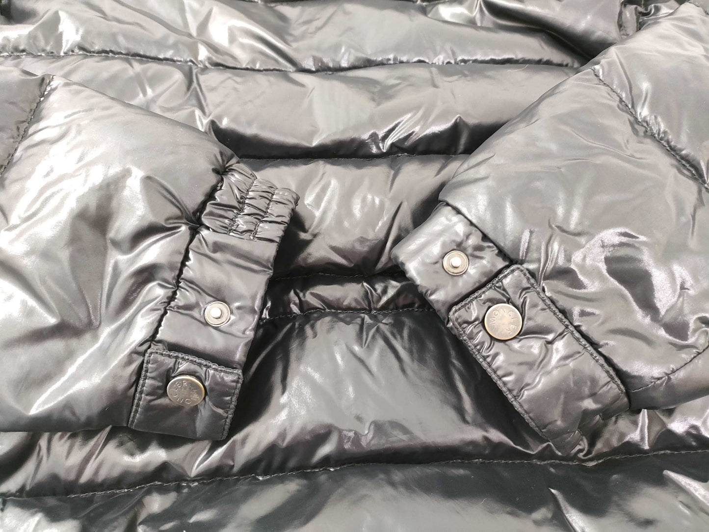 MONCLER Rod Down Jacket/Lining Torn/Comic Label Missing Coat