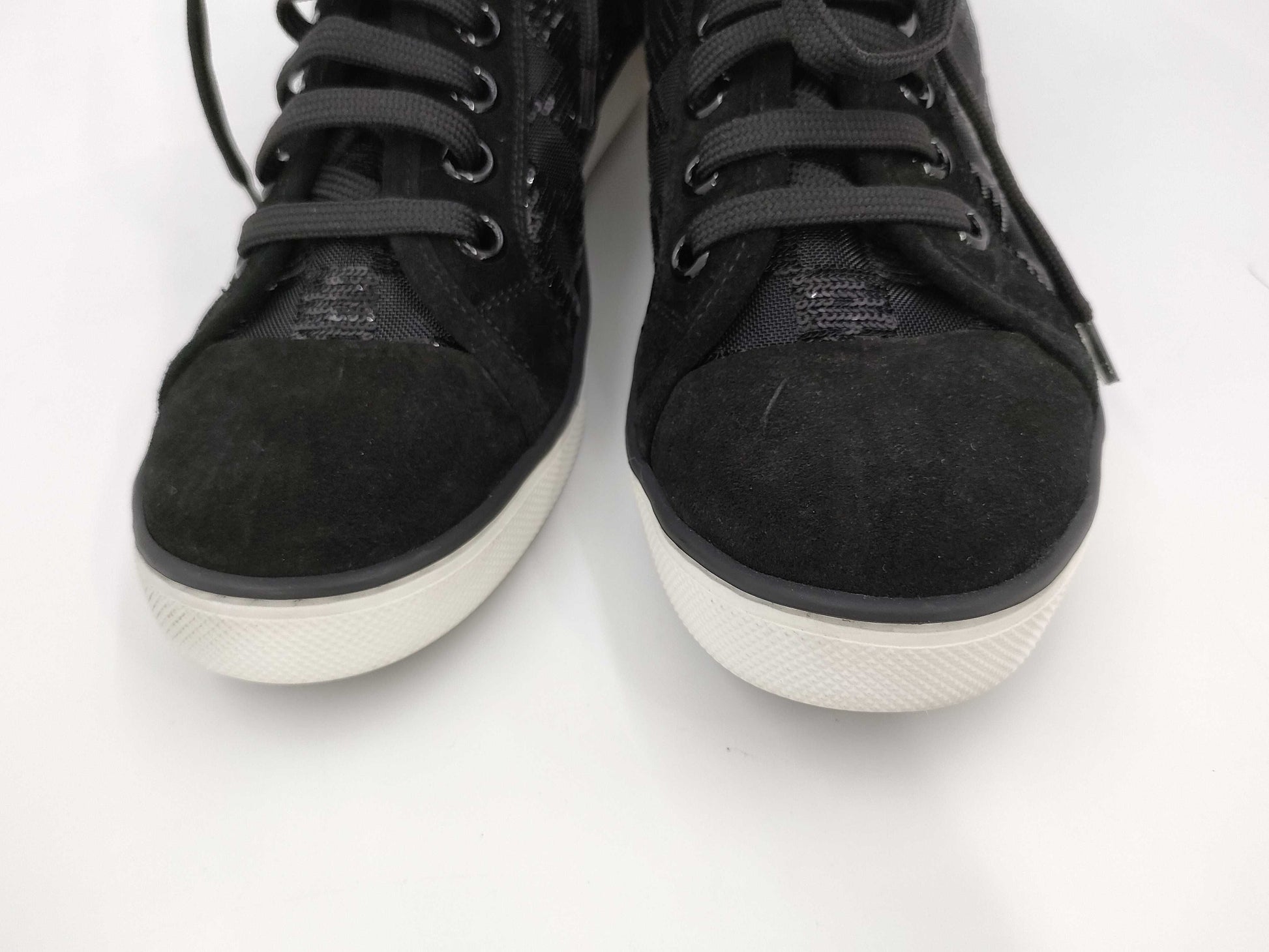 LOUIS VUITTON Damier Sequin Sneakers