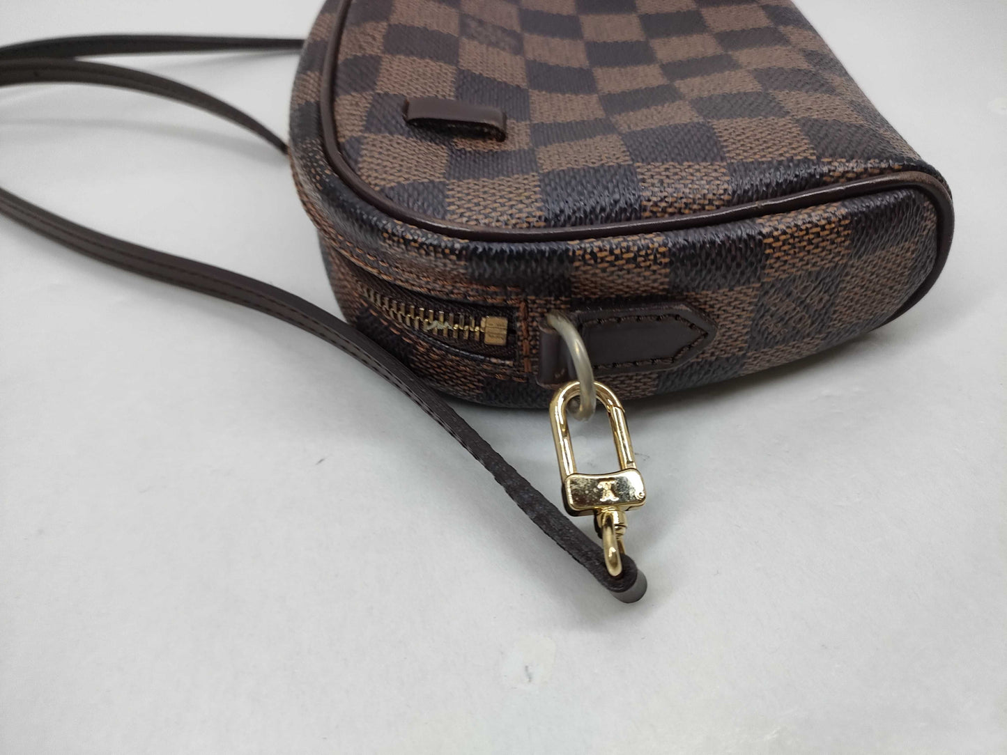 LOUIS VUITTON Damier N51296 Damier Pochette Ipanema Shoulder Bag