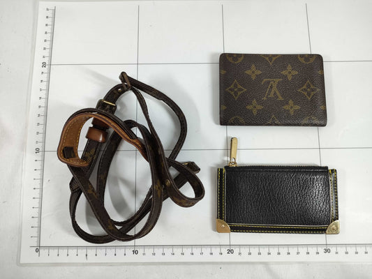 LOUIS VUITTON Monogram Vuitton Shoulder Strap/Card Case*2 Other Accessories