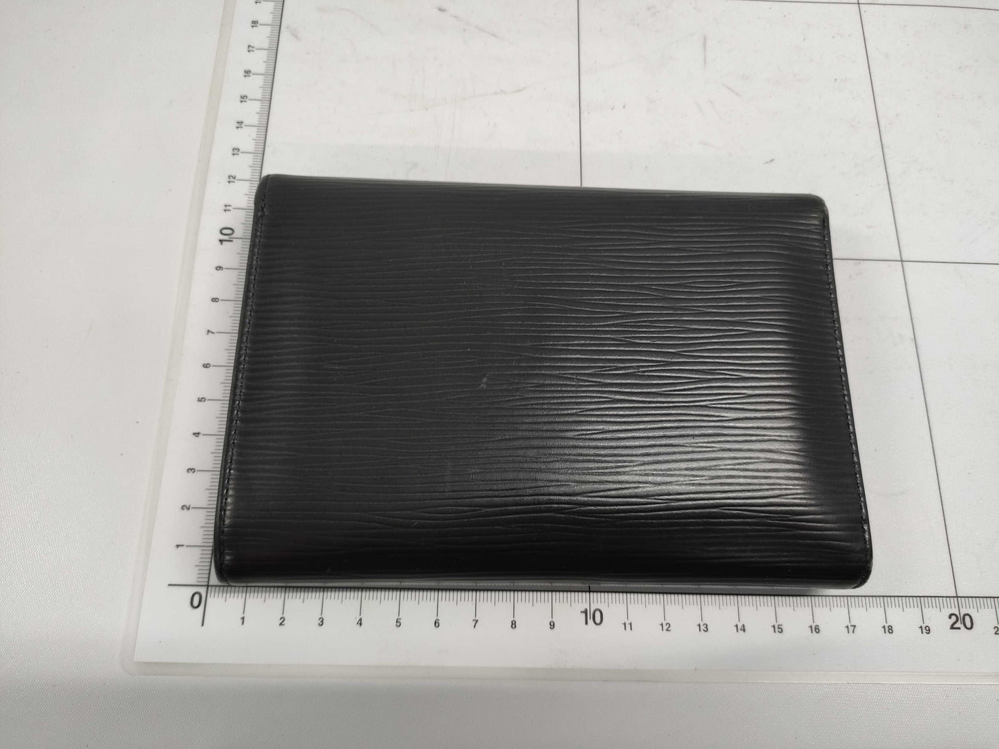 LOUIS VUITTON Epi M63712 Etui Papier Tri-fold Wallet