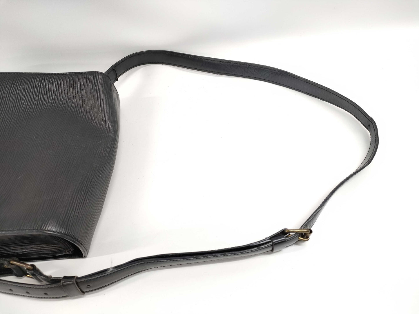 LOUIS VUITTON Epi Cartociere Shoulder Bag