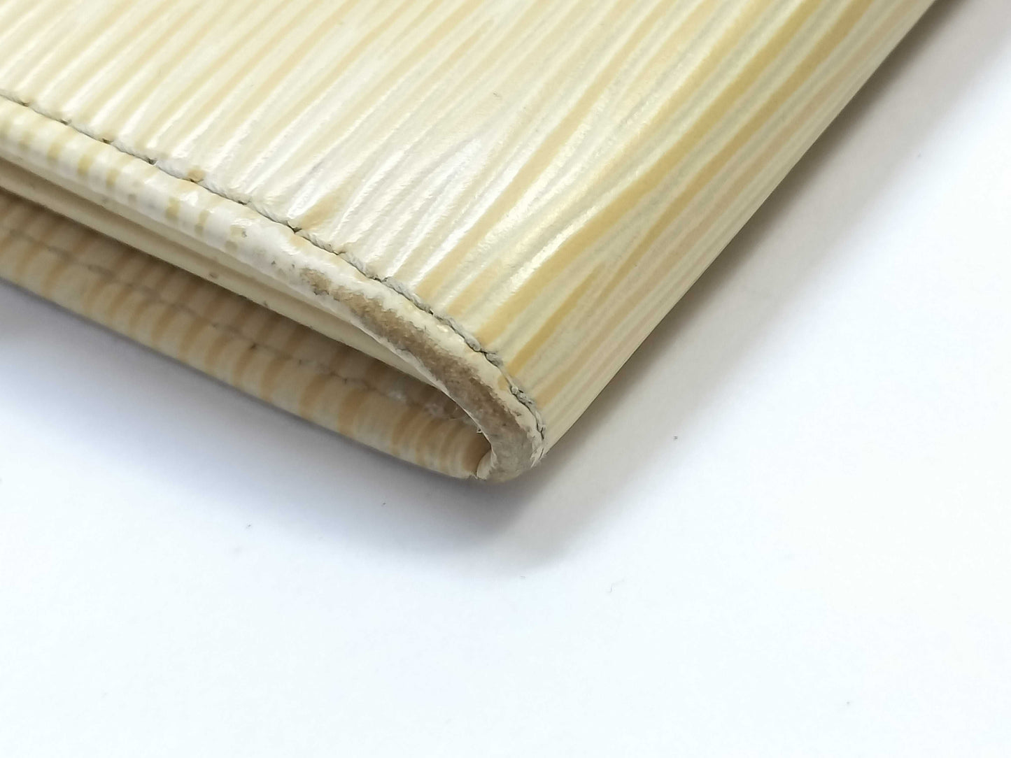 LOUIS VUITTON Epi Portefeuille Sarah Wallet