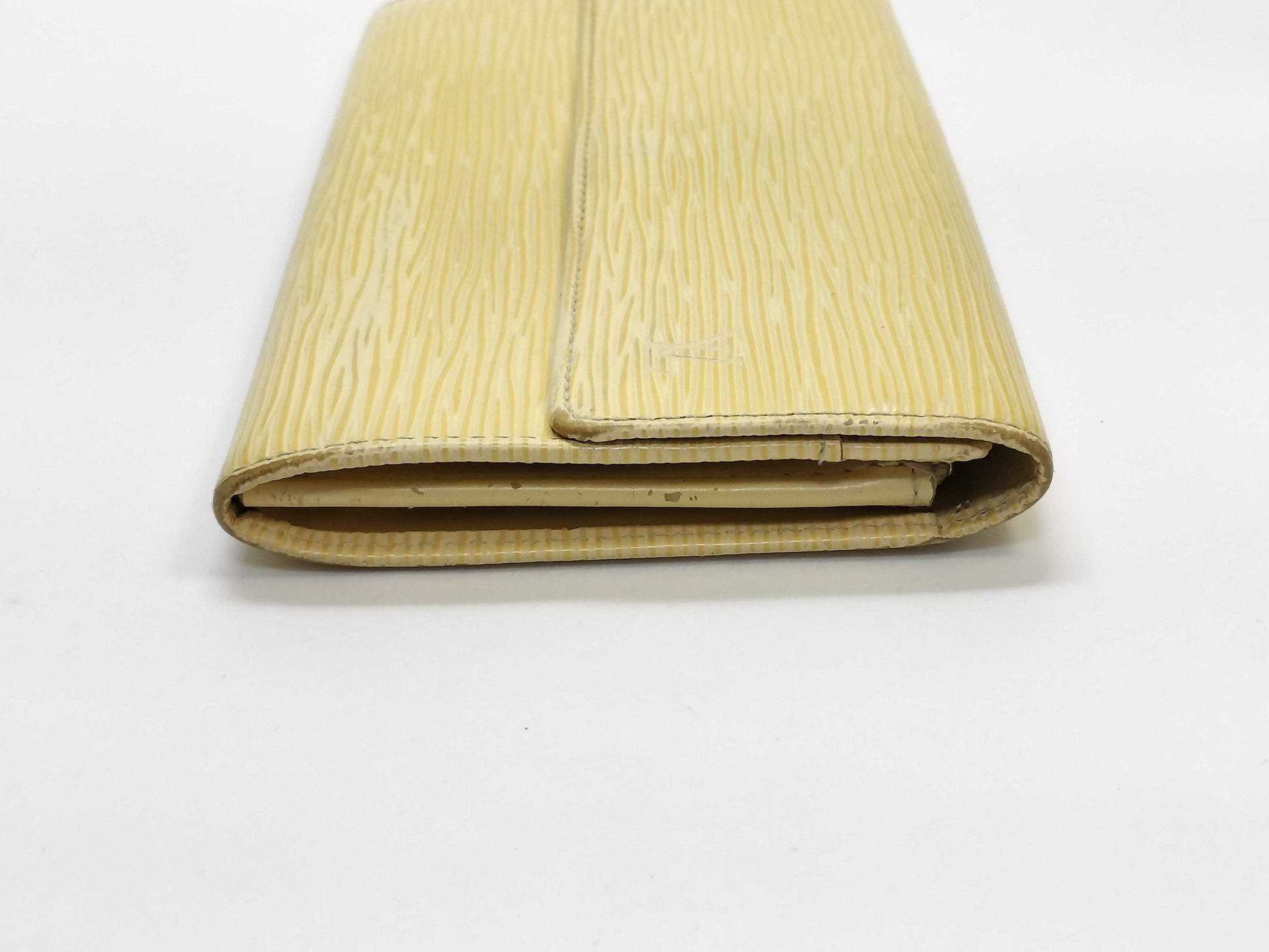 LOUIS VUITTON Epi Portefeuille Sarah Wallet