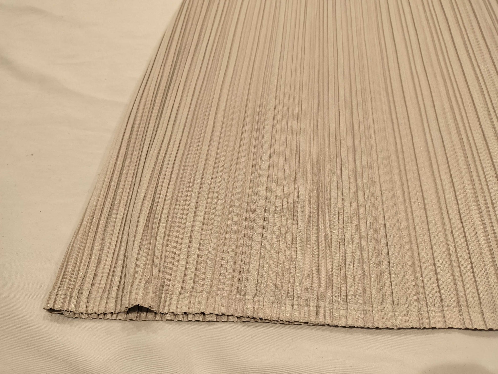 ISSEY MIYAKE Pleats Please/Dress/Cream Deformed Dress