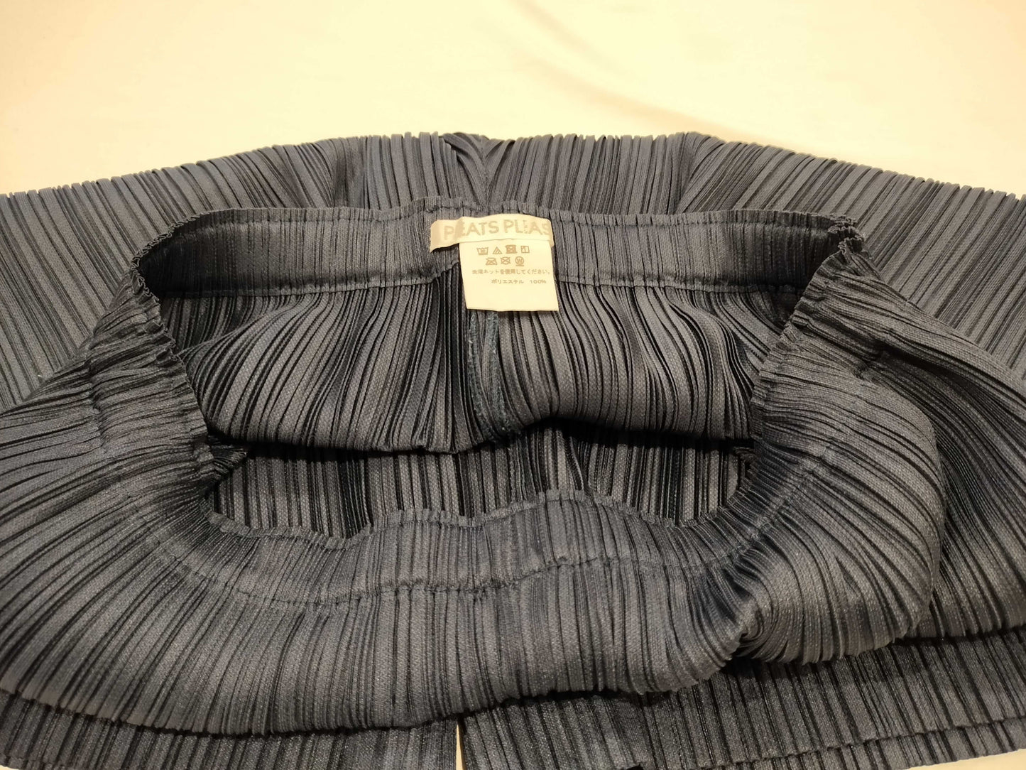 ISSEY MIYAKE Pleats Please/Shorts/Navy Pants